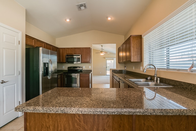 Photo 3 of 29 - 10027 W Flavia Hvn, Tolleson, AZ 85353