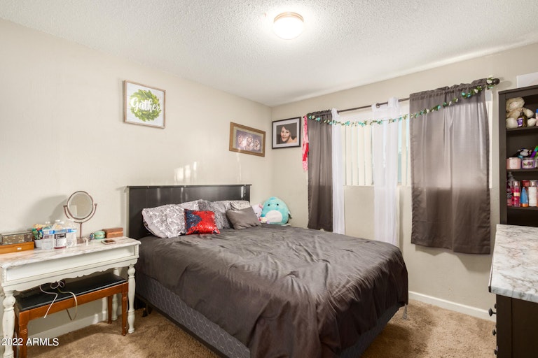 Photo 16 of 25 - 2240 E Arbor Cir, Mesa, AZ 85204
