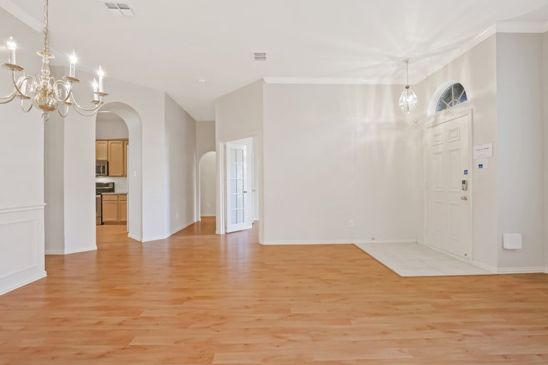 Photo 8 of 25 - 808 Chittamwood Ln, Allen, TX 75002
