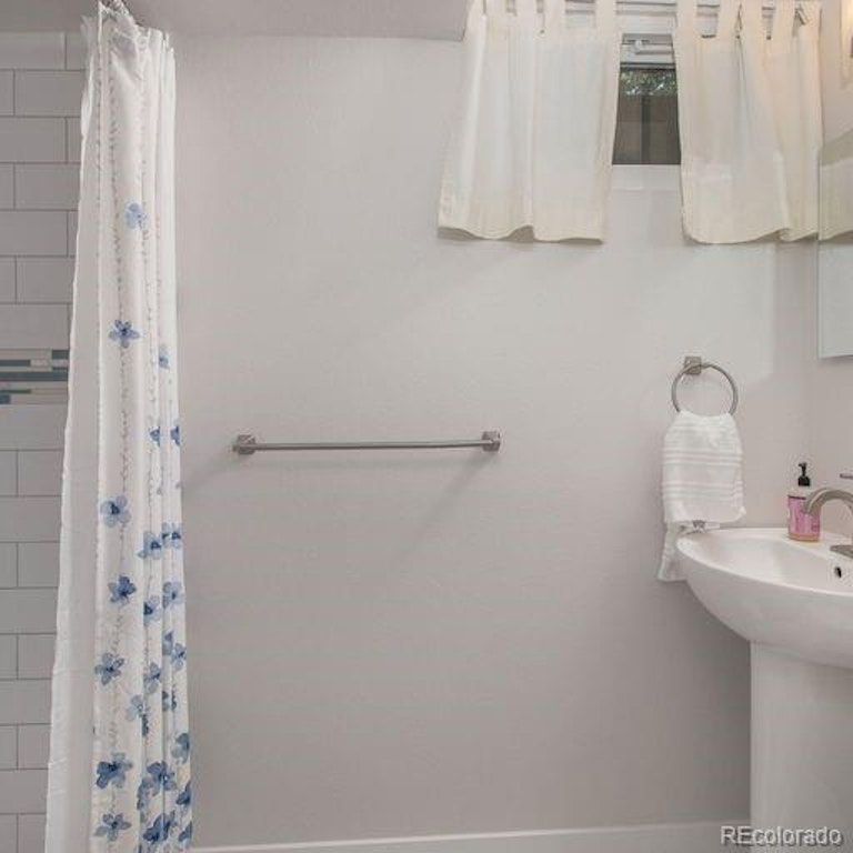 Photo 22 of 30 - 6903 S Jackson Way, Centennial, CO 80122