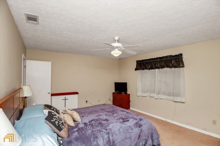 Photo 17 of 22 - 11525 Matthews Trl, Hampton, GA 30228