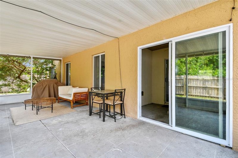 Photo 51 of 61 - 10230 Charleston Corner Rd, Tampa, FL 33635