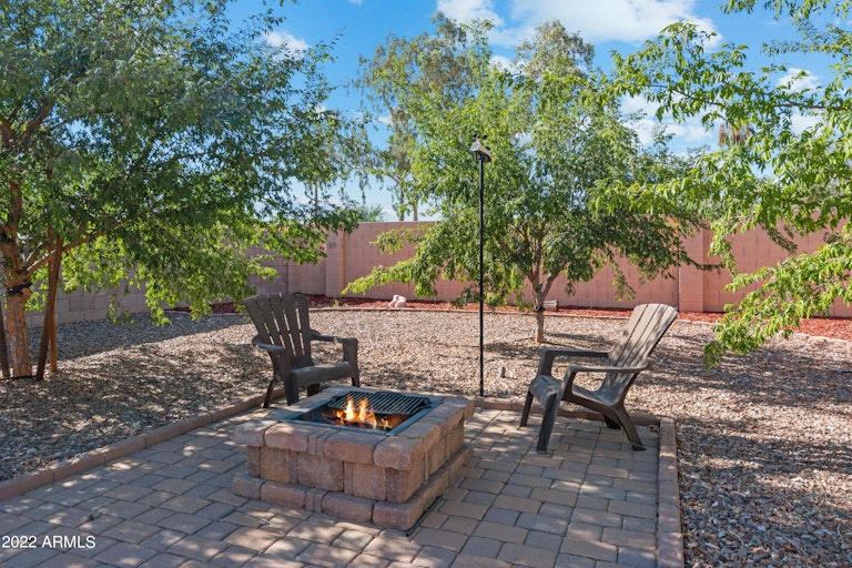 Photo 14 of 18 - 15716 W Smokey Dr, Surprise, AZ 85374