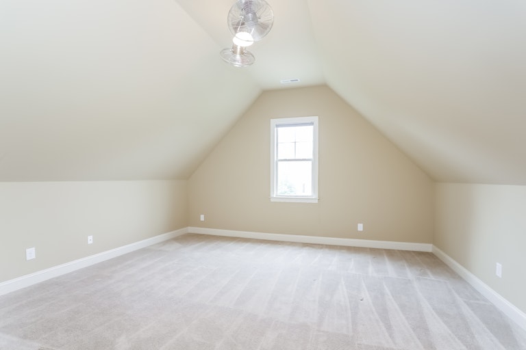 Photo 15 of 25 - 4105 Field Oak Dr, Wake Forest, NC 27587
