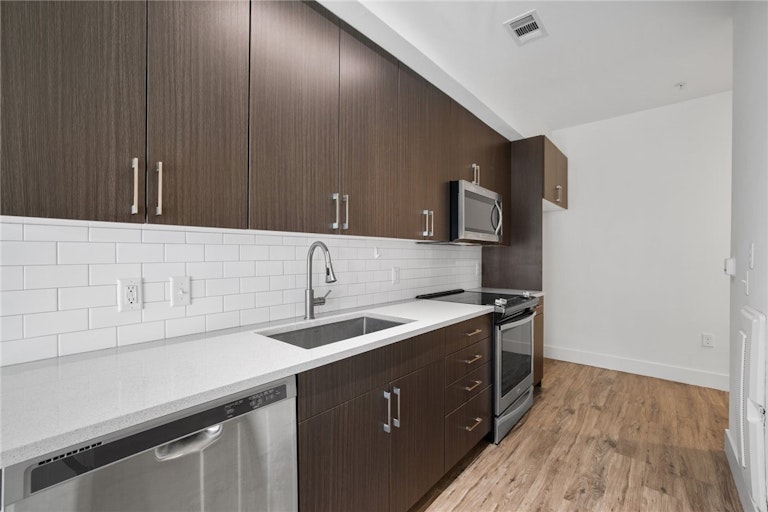 Photo 7 of 16 - 6444 Burnet Rd #205, Austin, TX 78757