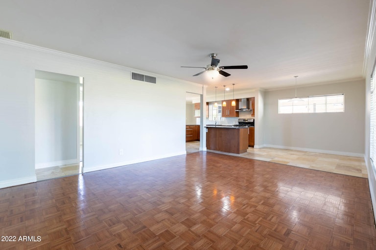 Photo 5 of 29 - 4713 E Cambridge Ave, Phoenix, AZ 85008