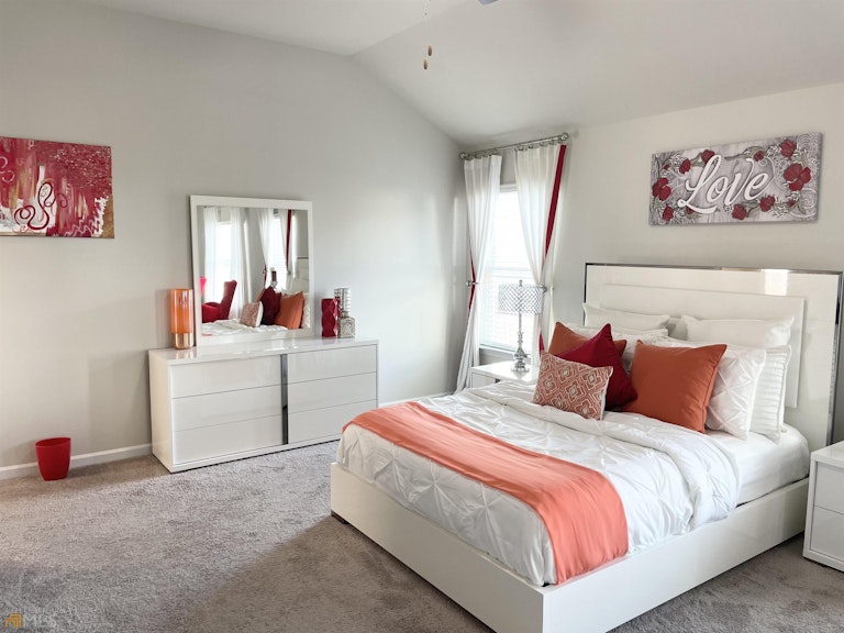 Photo 28 of 49 - 2277 Annes Lake Cir, Lithonia, GA 30058