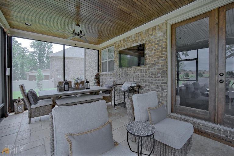 Photo 24 of 54 - 289 Aylesbury Blvd, McDonough, GA 30252