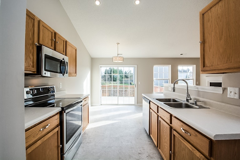Photo 25 of 47 - 4800 Lindoby Ln, Raleigh, NC 27616
