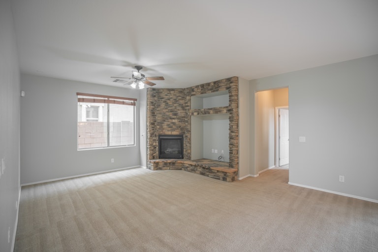Photo 11 of 42 - 1948 S Sunnyvale Ave, Gilbert, AZ 85295