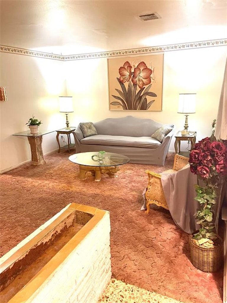 Photo 4 of 16 - 3804 Corto St, Houston, TX 77016