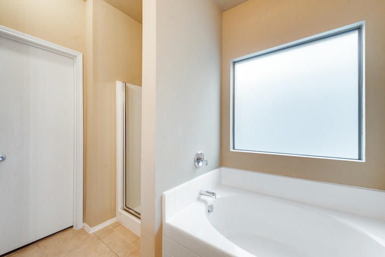 Photo 17 of 28 - 9876 Autumn Sage Dr, Fort Worth, TX 76108