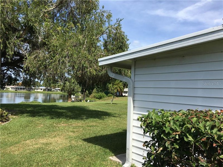 Photo 18 of 22 - 2312 Terry Ln, Sarasota, FL 34231