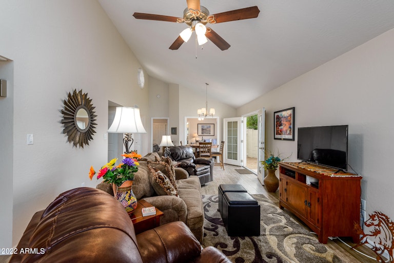 Photo 14 of 26 - 13802 N 42nd St, Phoenix, AZ 85032