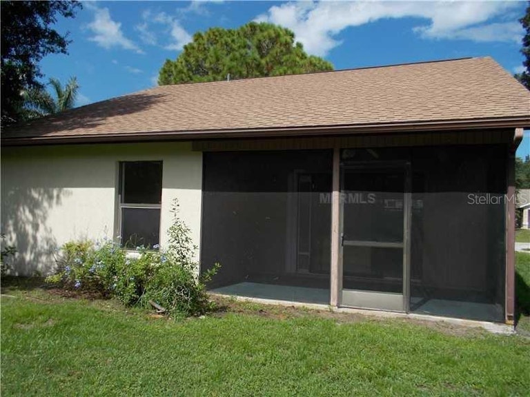 Photo 4 of 6 - 4421 Groveland Ave, Sarasota, FL 34231