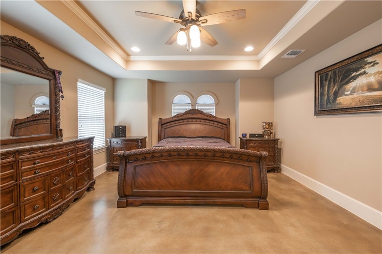 Photo 12 of 29 - 317 Bluestem Cv, Georgetown, TX 78633