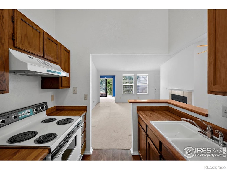Photo 6 of 14 - 6705 S Field St #827, Littleton, CO 80128