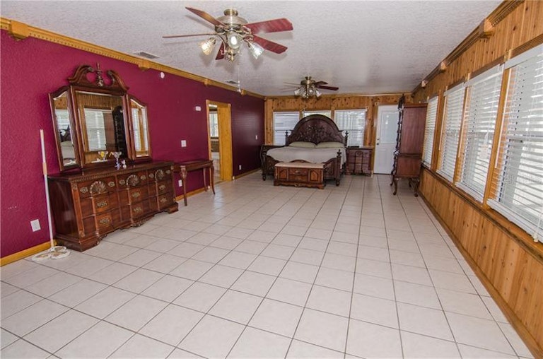 Photo 12 of 25 - 790 N 8th St, Eagle Lake, FL 33839