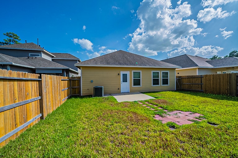 Photo 25 of 26 - 7235 Foxmoor Lake Ct, Humble, TX 77338