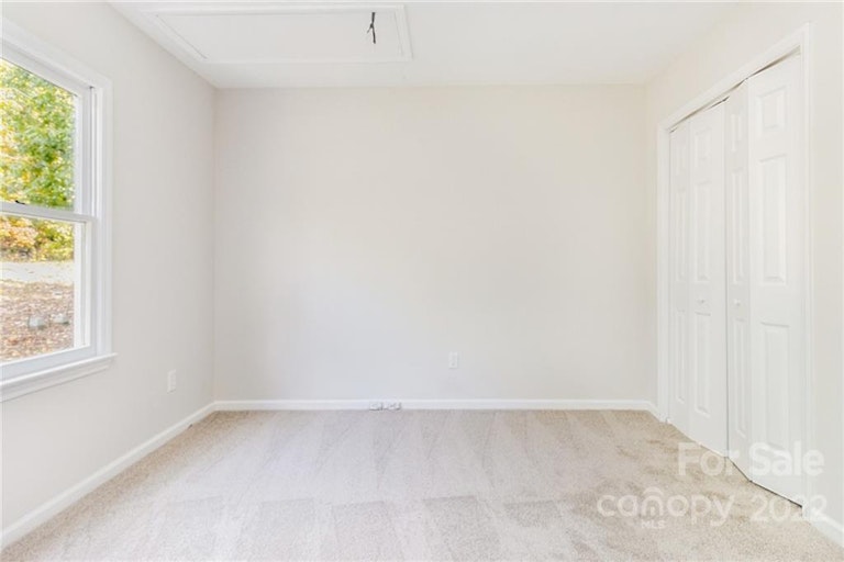 Photo 20 of 32 - 11231 Shandon Way Ln, Charlotte, NC 28262
