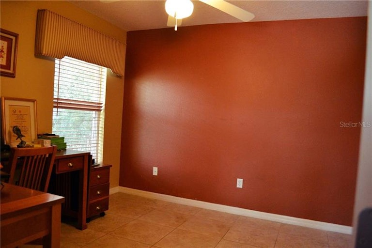 Photo 14 of 24 - 3005 Villa Preciosa Dr, Kissimmee, FL 34744