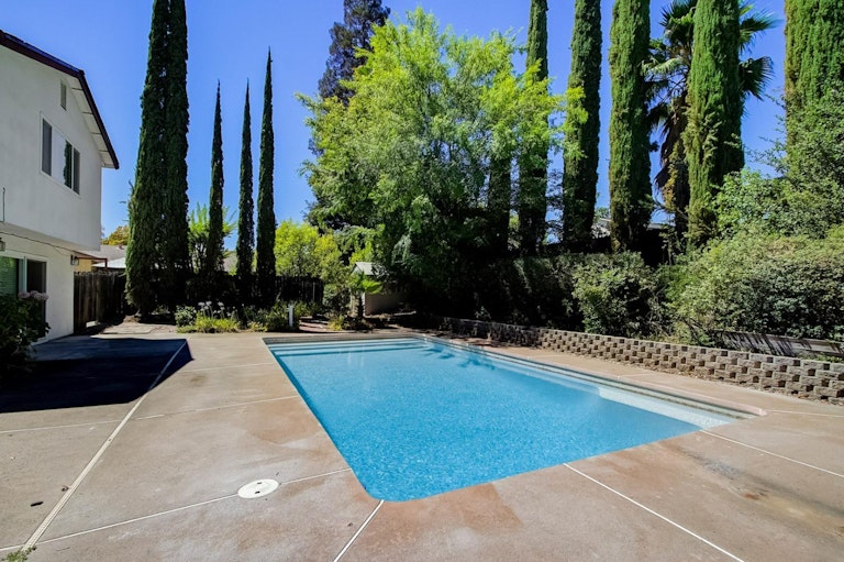 Photo 27 of 27 - 8121 Garryanna Dr, Citrus Heights, CA 95610