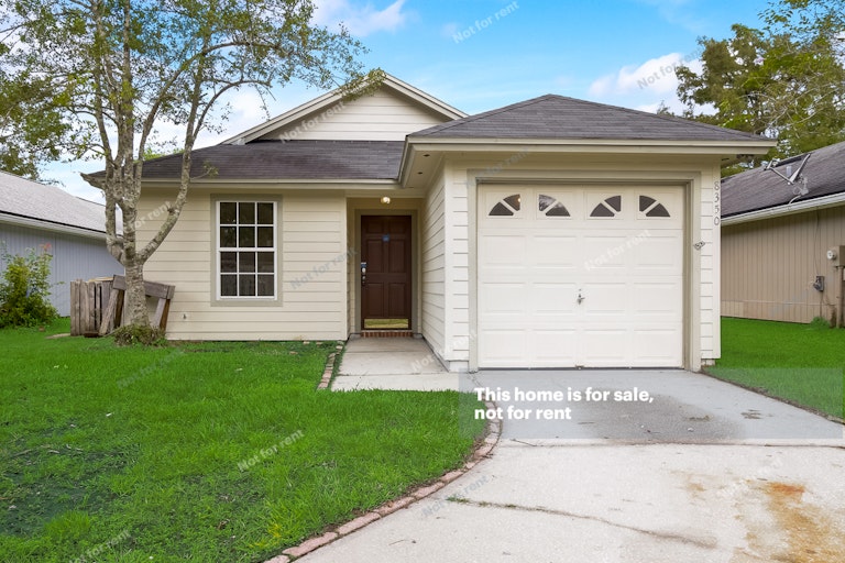 Photo 1 of 31 - 8350 Argyle Corners Ct, Jacksonville, FL 32244