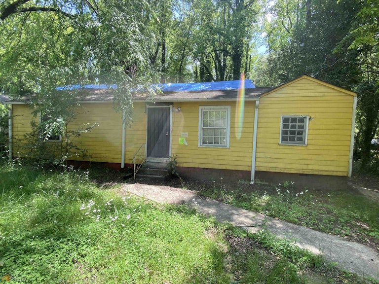Photo 2 of 51 - 1682 N Ave NW, Atlanta, GA 30318