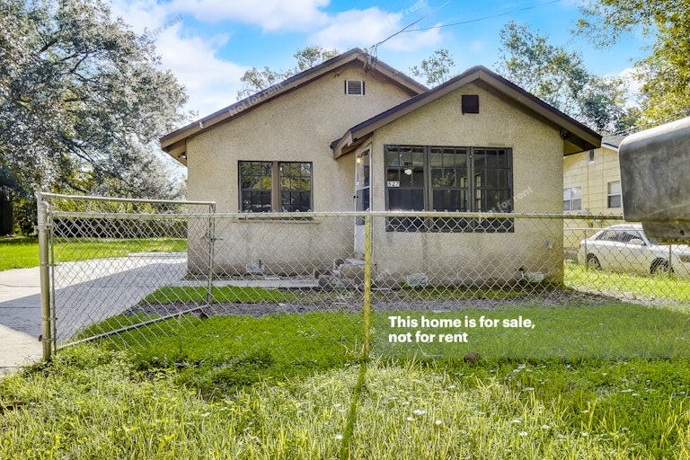 Photo 1 of 29 - 827 Dennison St, Jacksonville, FL 32254