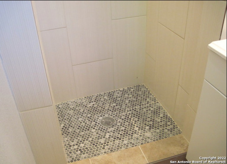 Photo 7 of 11 - 7511 Buckboard Ln, San Antonio, TX 78227