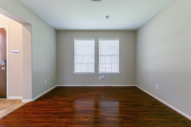 Photo 12 of 29 - 5405 Lilac Grove Ln, Rosharon, TX 77583