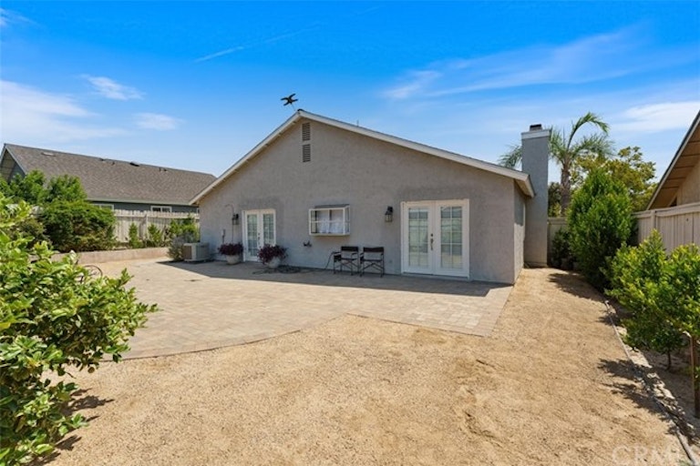 Photo 3 of 26 - 3227 Norelle Dr, Jurupa Valley, CA 91752