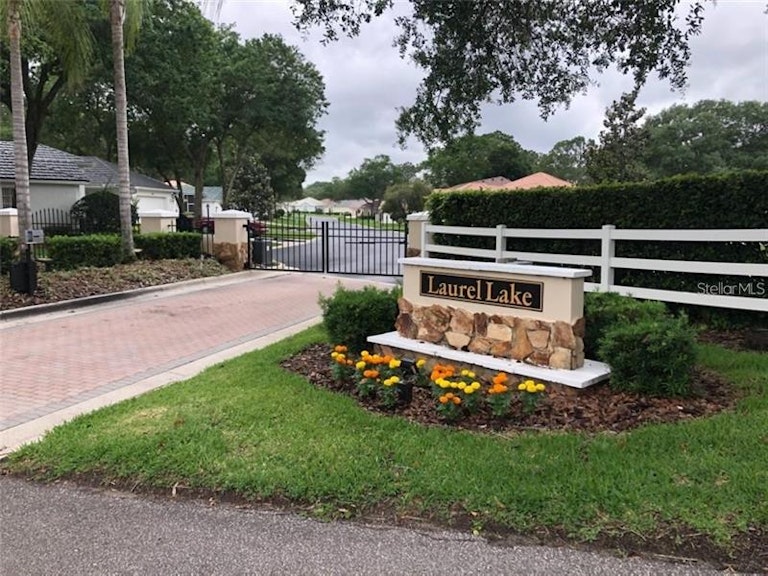 Photo 24 of 29 - 2762 Golf Lake Dr, Plant City, FL 33566