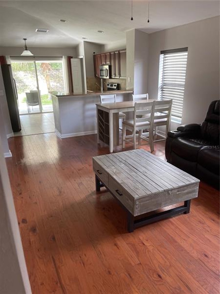 Photo 9 of 30 - 11603 Hammocks Glade Dr, Riverview, FL 33569