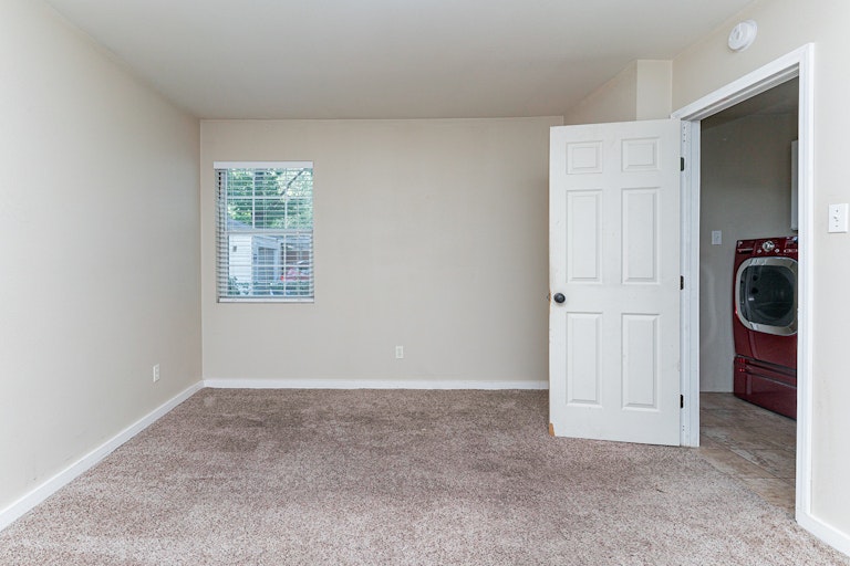 Photo 17 of 19 - 1210 S Gilpin Ave, Dallas, TX 75211