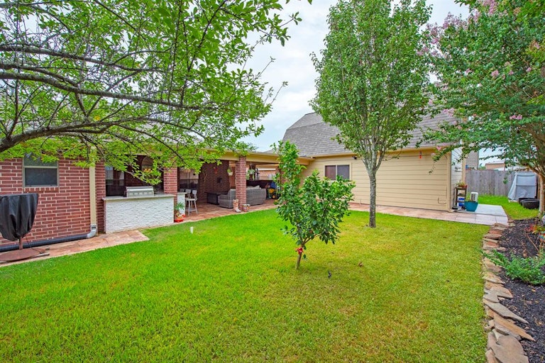 Photo 26 of 48 - 1814 Flagstaff Ln, League City, TX 77573