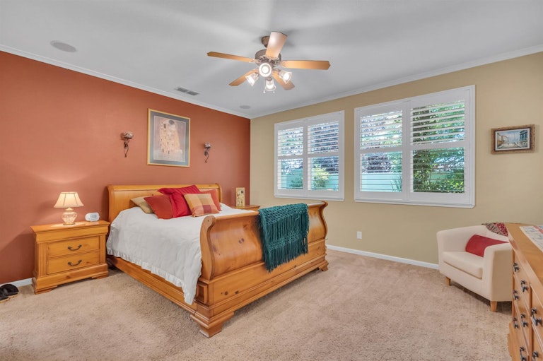 Photo 14 of 35 - 350 Westlake Dr, West Sacramento, CA 95605