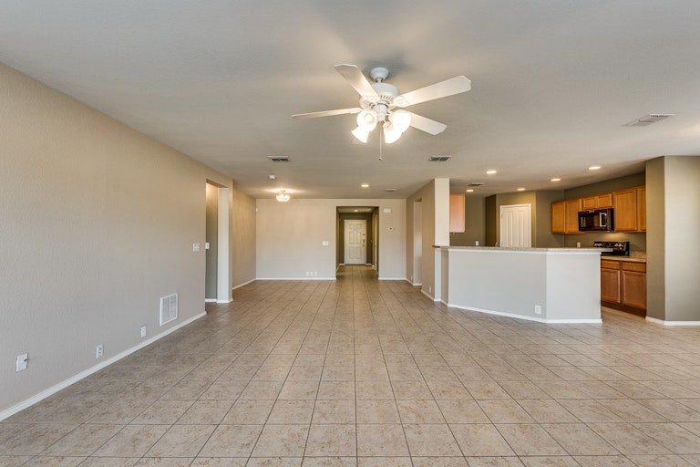 Photo 9 of 27 - 15832 Mirasol Dr, Fort Worth, TX 76177
