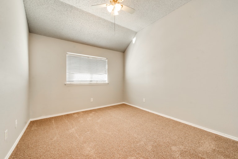 Photo 24 of 28 - 2705 Granite Ave, Sachse, TX 75048