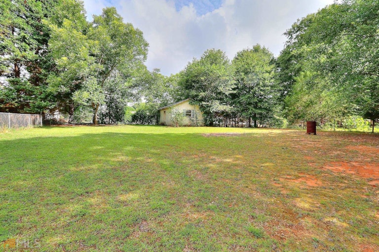 Photo 39 of 40 - 1467 Virgil Moon Rd, Loganville, GA 30052