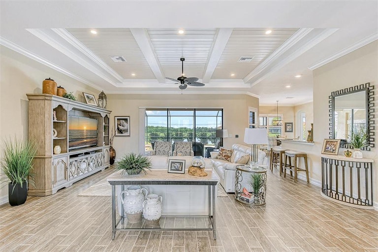 Photo 4 of 94 - 704 Moorings Way, Bradenton, FL 34212