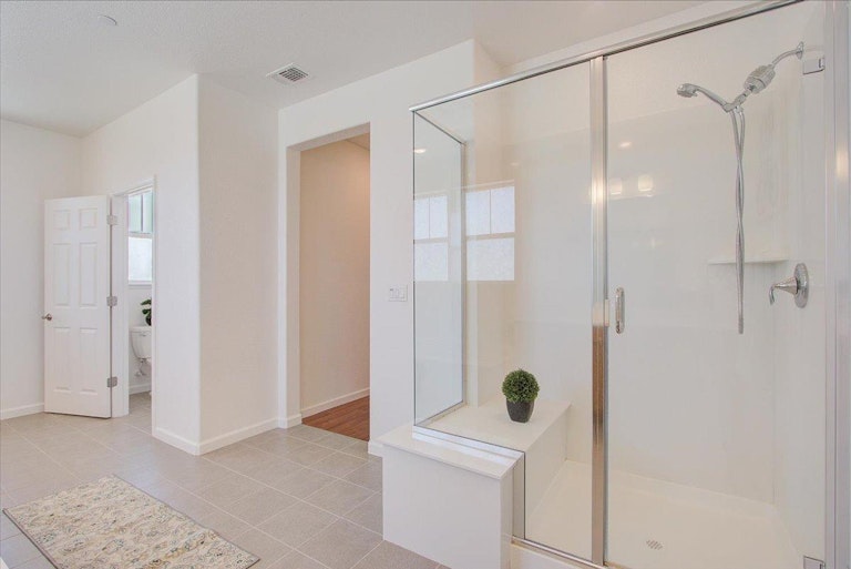 Photo 21 of 43 - 10082 Mud Hen Way, Elk Grove, CA 95757