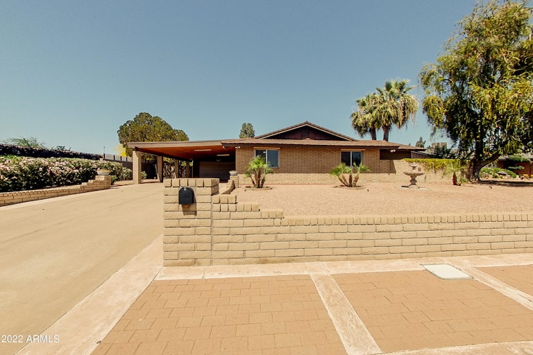 Photo 1 of 15 - 1844 W Butler Dr, Phoenix, AZ 85021