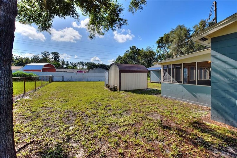 Photo 32 of 38 - 4715 Ron Cir, Lakeland, FL 33805