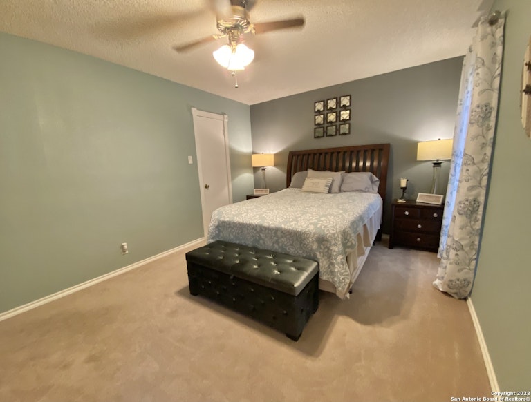 Photo 11 of 24 - 15035 Misty Bnd, San Antonio, TX 78217