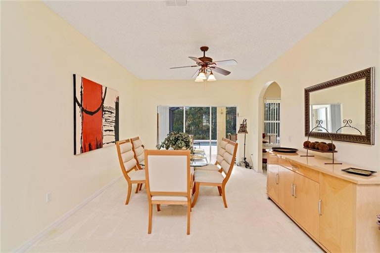 Photo 4 of 24 - 5401 Dahlia Reserve Dr, Kissimmee, FL 34758