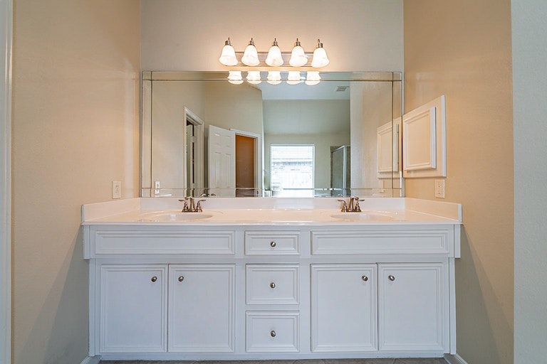 Photo 30 of 37 - 14727 Fountain Stone Ln, Humble, TX 77396