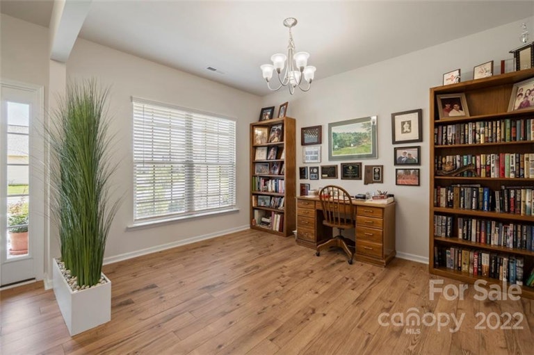 Photo 6 of 48 - 15003 Luna Dr, Charlotte, NC 28278