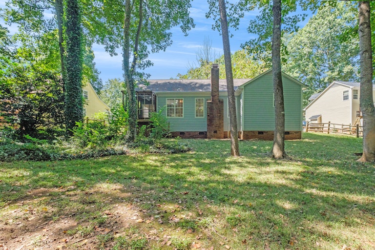 Photo 7 of 17 - 8436 Woodford Bridge Dr, Charlotte, NC 28216