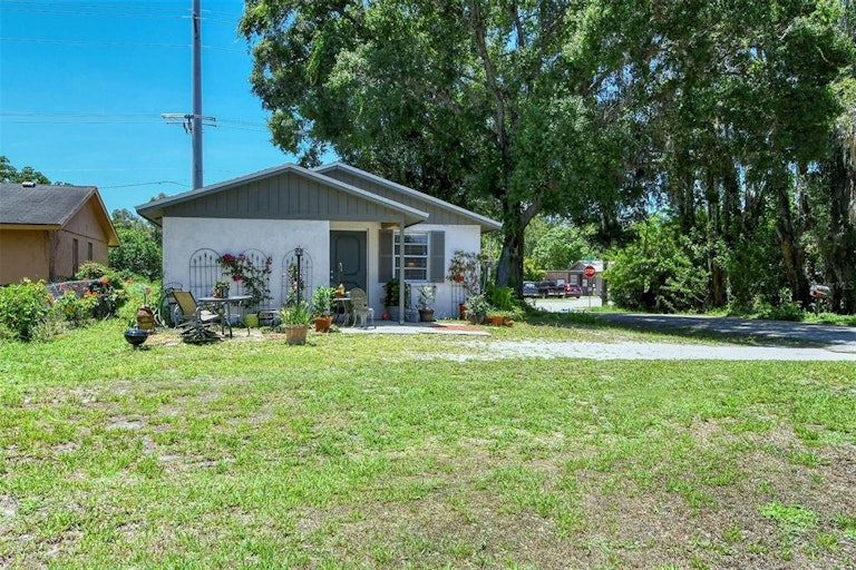 Photo 1 of 67 - 1720 Chester Ave, Sarasota, FL 34234